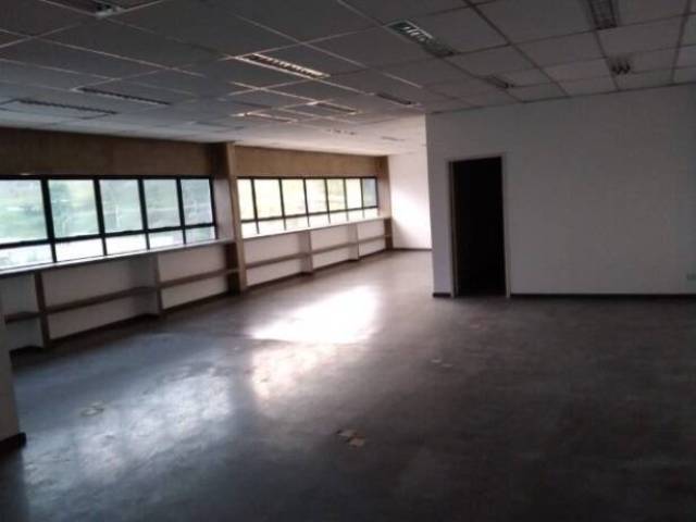 Galpão para Locação em Embu das Artes - 5