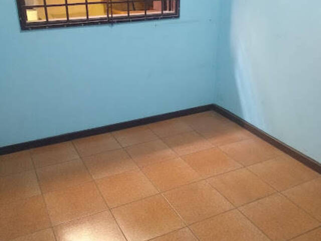 Casa para Venda em Taboão da Serra - 4