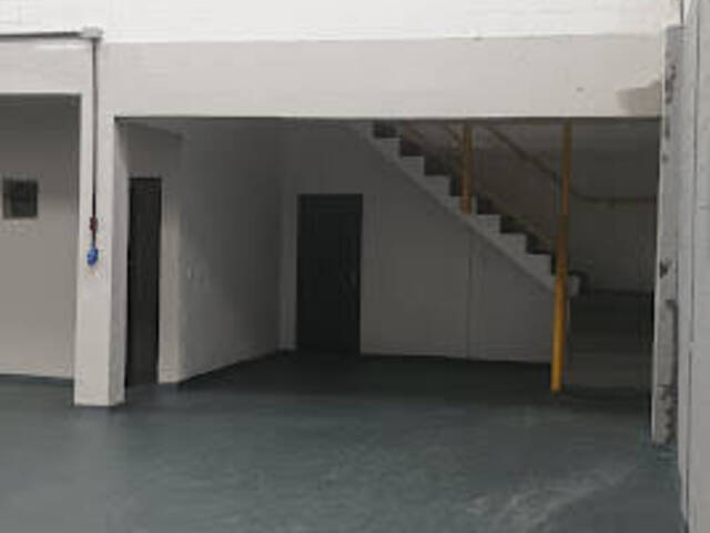 Sala para Locação em Taboão da Serra - 4