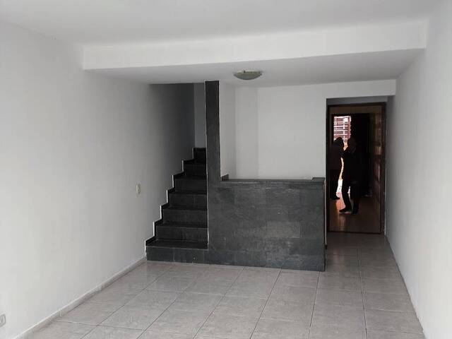 #197 - Casa para Venda em Taboão da Serra - SP - 3